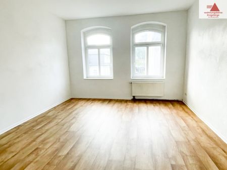 Neu renovierte Wohnung in einem denkmalgeschützten Mehrfamilienhaus! - Photo 2
