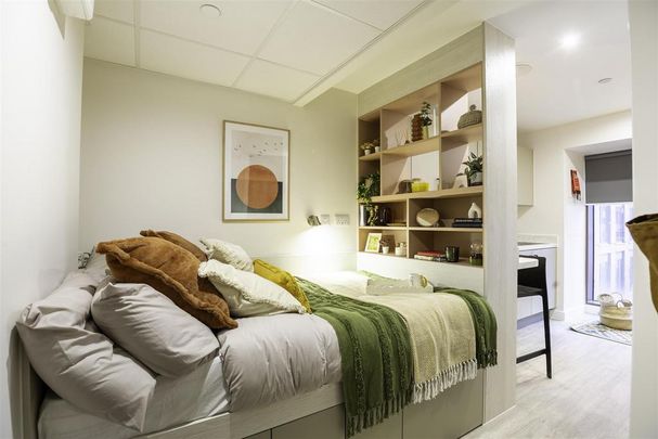 Studio to rent - Photo 1