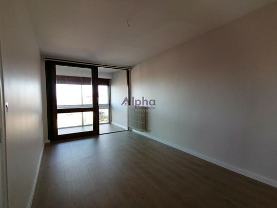 Appartement T2 rénové ASCENSEUR PARKING - Photo 1