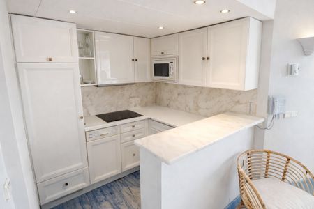 2 PIECES dans une prestigieuse résidence au cœur du Carré D'Or - Photo 4