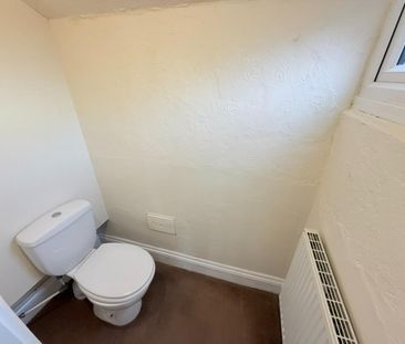 3 bedroom House To Let - Photo 4