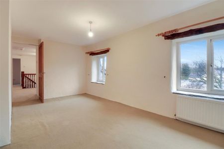 4 bedroom semi-detached house to rent - Photo 3