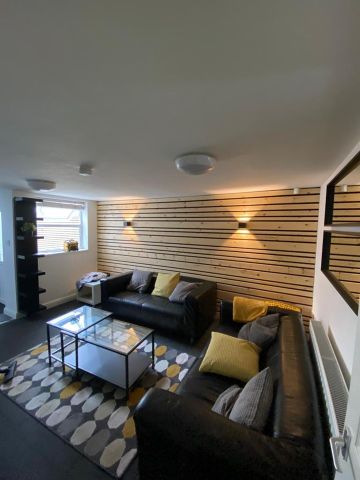 6 Bed Semi-Detached House, Albert Edward Road, L7 - Photo 2