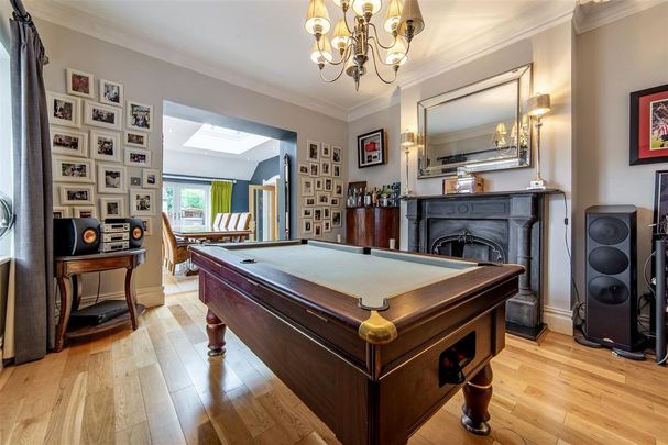 4 bedroom detached house to rent - Photo 1