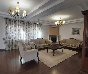 vila parter etaj living 5 cam 1.5 km de la cimitir sf vasile 1000 eur - Photo 4
