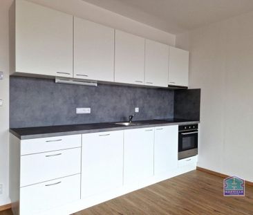 Pronájem bytu 2+kk 61 m2 - Fotografie 3
