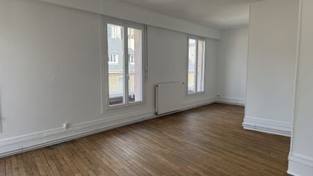 T1 CATHEDRALE AVEC TERRASSE - Photo 5