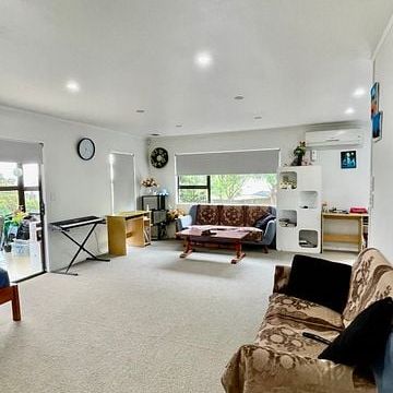 Awesome 3 Bedroom House in Mt Roskill - Photo 1