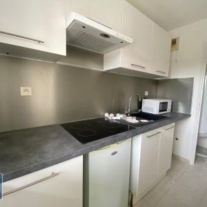 Location Appartement 2 pièces 48m² FLERS 61100 - Photo 2