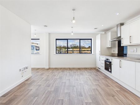 Hawkins Road, Colchester, Essex, CO2 8JY - Photo 3