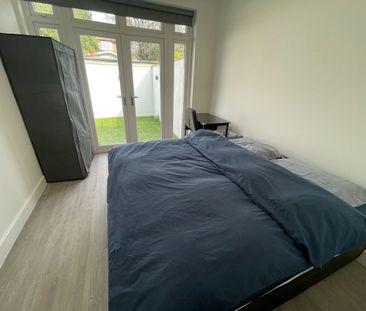 Room in a Shared House, Greyhound Hill, NW4 - Photo 4
