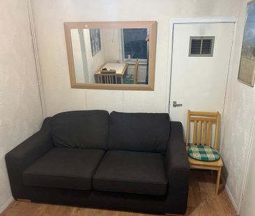 1 bedroom house of multiple occupation to rent - Photo 1