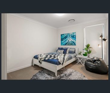 Spacious Modern House Just Come To The Market First Time For Lease - Photo 6