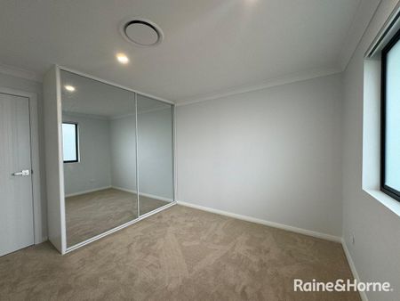 13 Lignite Place, Eagle Vale, NSW 2558 - Photo 4