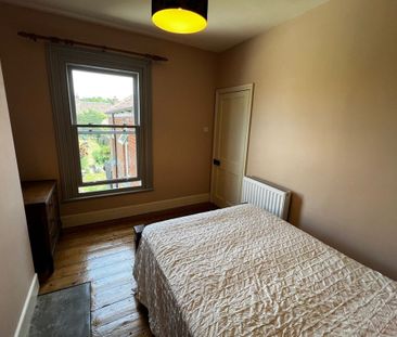 Crown Road - Photo 5