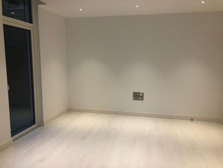 4 Bed Flat, Belmont Park, SE13 - Photo 2