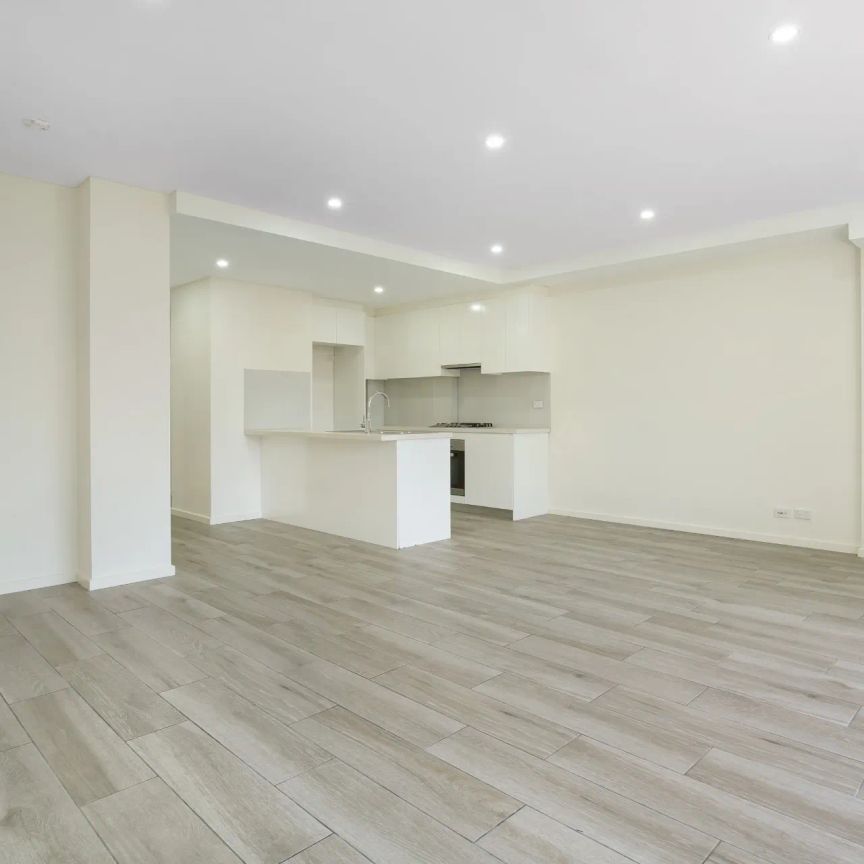 Boutique Complex | Two Bedroom Apartment in Prime Location - Photo 1