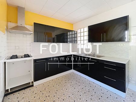 A LOUER : Maison 5 Pi�ces Fougeres - Ref 2560AB - Photo 4