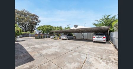 Low maintenance unit - Photo 4