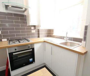3 bedroom terraced house to rent - Photo 5