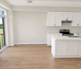 For Lease - 87 Watts Mews, Kawartha Lakes, Ontario - Photo 4