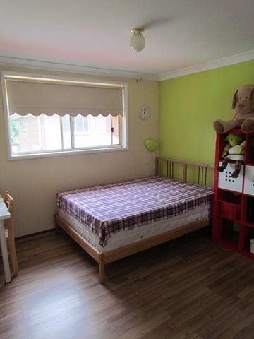 Great Two Bedroom Townhouse - Photo 3