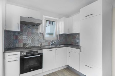 Tavannes, bel appartement rénové de 3.5 pièces avec balcons - Foto 2