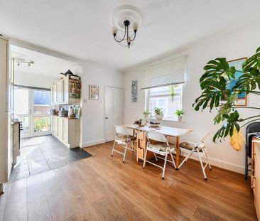 2 bedroom maisonette to rent - Photo 3
