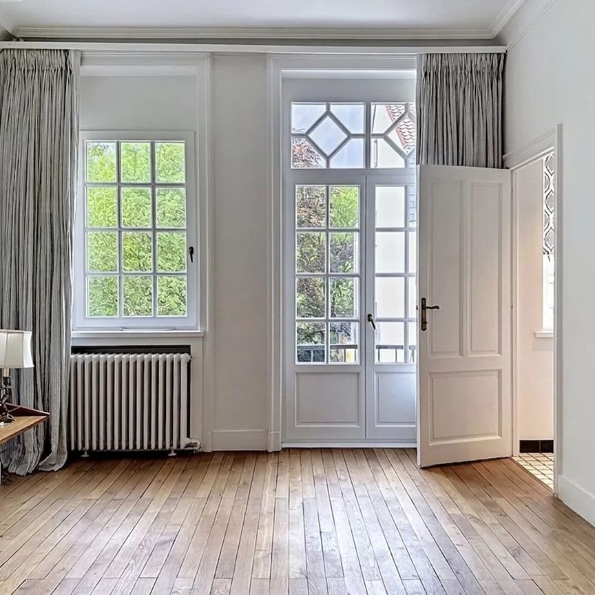 Tout savoir sur cette maison à Ixelles - Foto 1