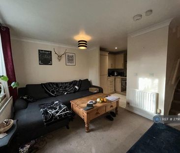 2 bedroom terraced house to rent - Photo 1