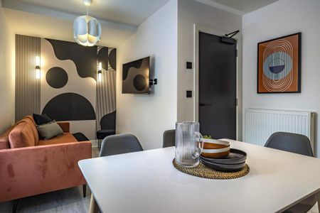 6 bedroom flat to rent - Photo 2