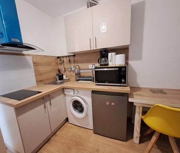 Studio meublé- Centre ville- Proche: Tram, BSB, commerces. - Photo 6