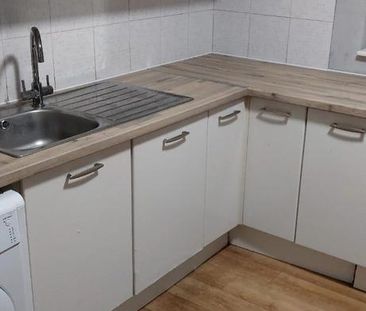 3 bedroom maisonette to rent - Photo 4