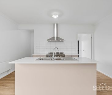 New Home with Quality Inclusions - Photo 4