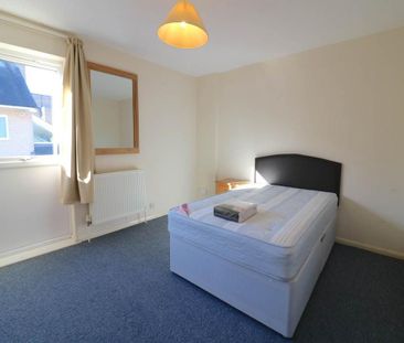 3 bedroom semi-detached house to rent - Photo 6