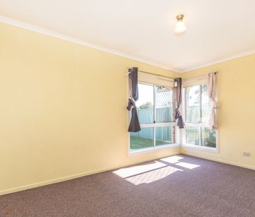 10 Cascade Street, Kippa-Ring QLD 4021 - House For Rent - $470 | Do... - Photo 3