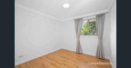 Spacious townhouse in ideal location - Photo 5