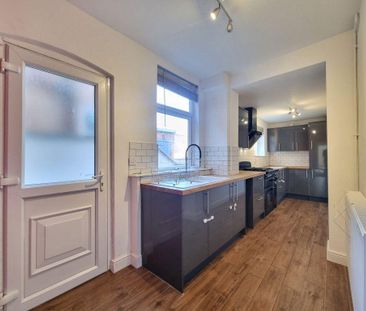 2 bedroom terraced house to rent - Photo 2