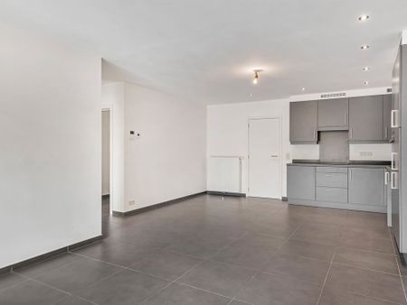 Appartement met 2 slaapkamers en ruime tuin - foto 2
