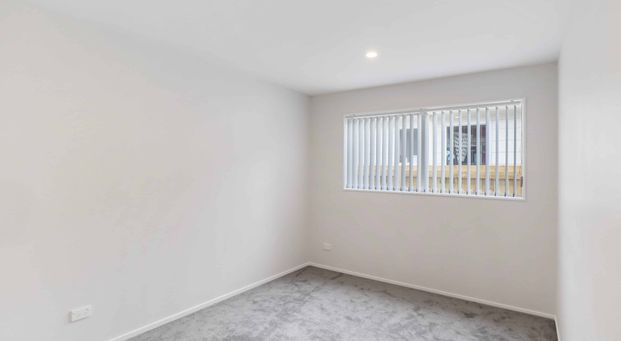 Manurewa living! - Photo 1