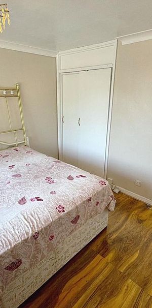 House share to rent - Photo 1