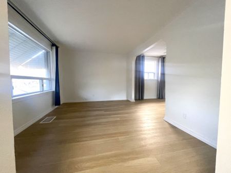 For Lease - 117 North Carson Street, Toronto, Ontario - Photo 3