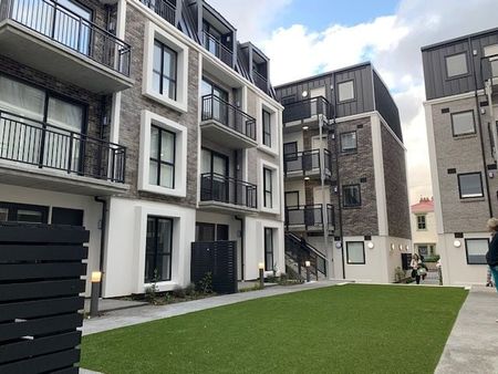 Quiet modern apartment in Newtown - Photo 5