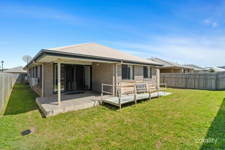 Modern Family Home! - Photo 3