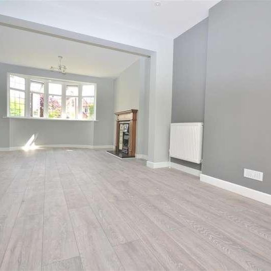 Churston Drive, Morden, SM4 - Photo 1