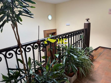 Alquiler Apartamento en Centro - Cortes, Madrid - Photo 2