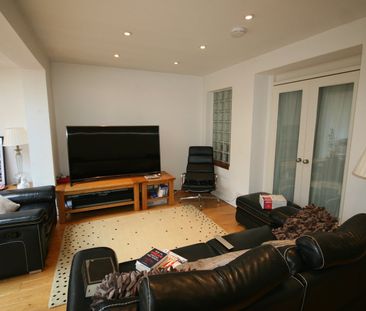2 Bed Flat, Fulham, SW6 - Photo 1