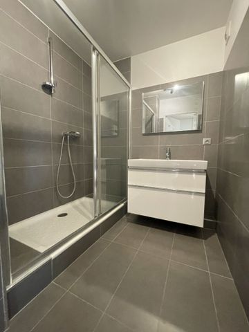 Location Appartement 2 pièces 49m² - Photo 4