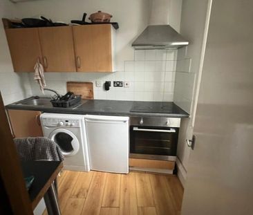 Room in a Shared House, London, E2 - Photo 5
