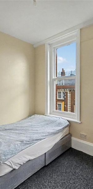 1 bedroom property to rent - Photo 1